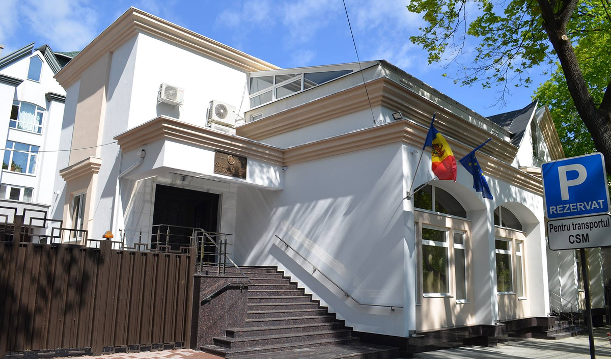 Judecătorii și procurorii solicită revizuirea reformei salarizării în sectorul de stat
