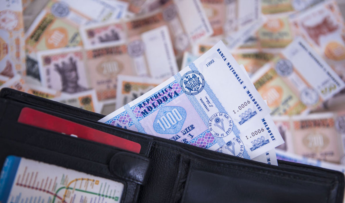 Au fost anunțate consultări privind reforma sistemului de remunerare a angajaților din sectorul public