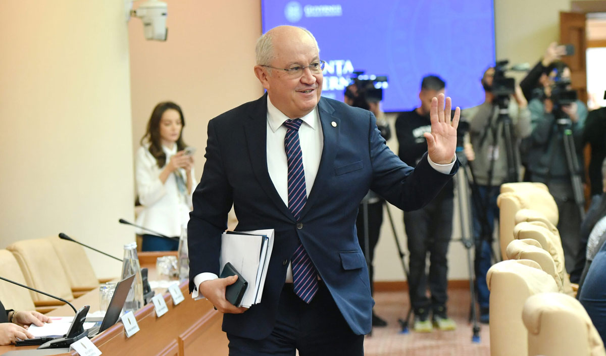 Экс-премьер Александру Мунтяну пожелал мужества своему преемнику