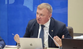 Deputatul Konstantin Kuyumju