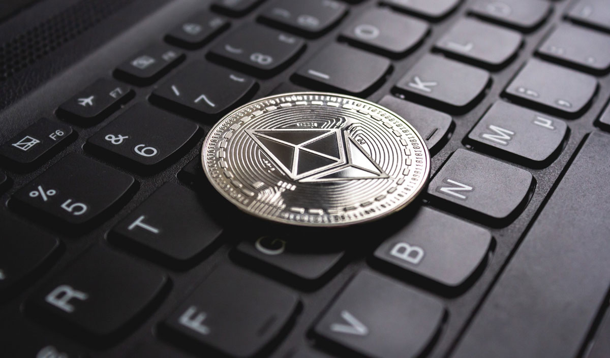 Blockchain-ul Ethereum a împlinit 11 ani. Cum a evoluat „Ether” și ce urmează