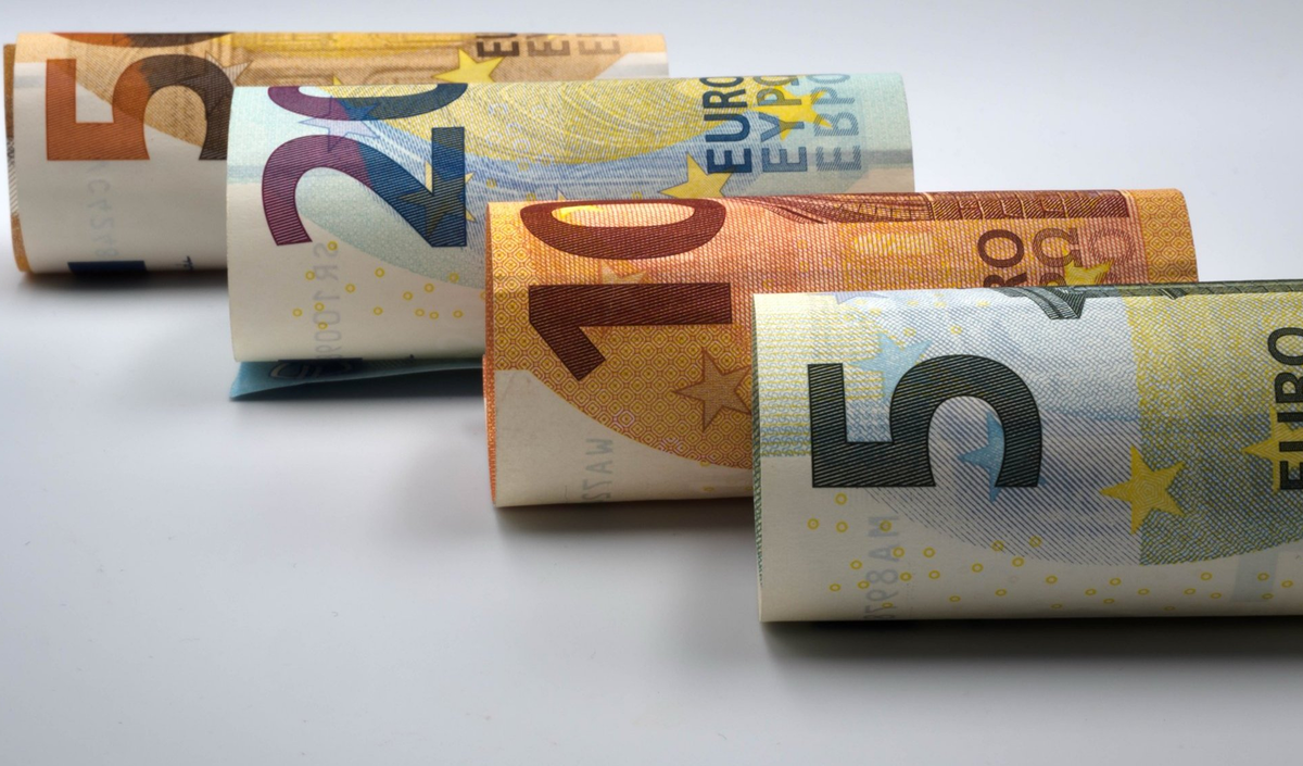 Comisia Europeană a emis obligațiuni în valoare de 11 miliarde de euro