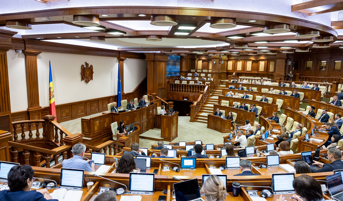 Maternity leave and paternity leave will be included in the insurance record