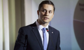 Адриан Лупушор Адриан Лупушор