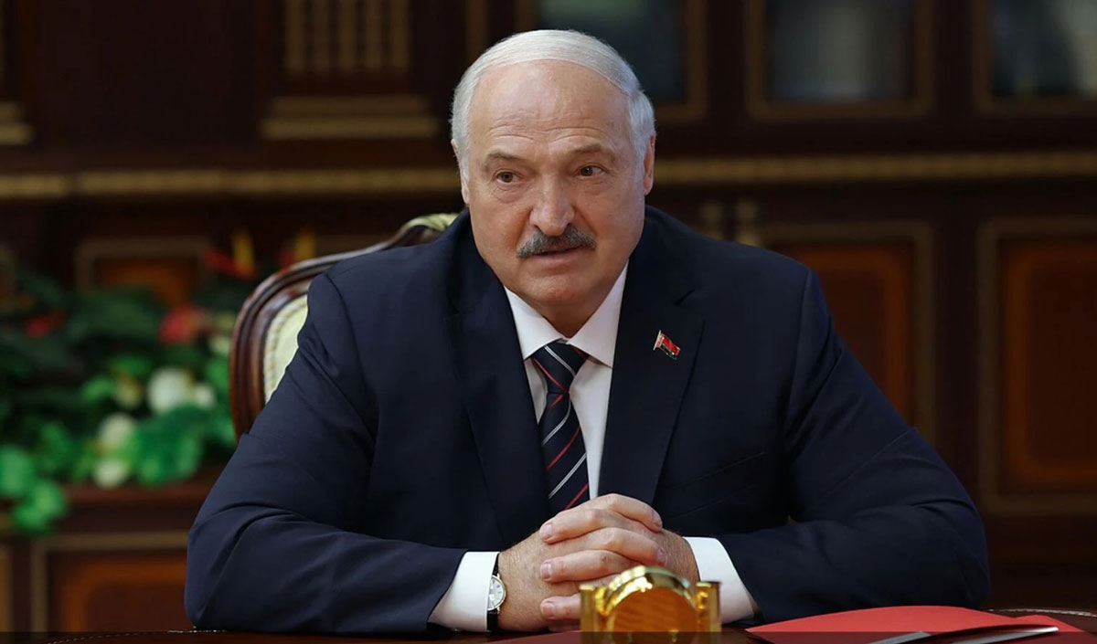 Lukashenko spoke of a return to the „leading role of the Communist Party”