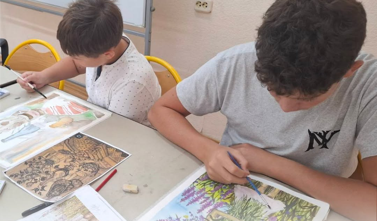 A charity exhibition in support of children with hearing impairments will be held in Chisinau