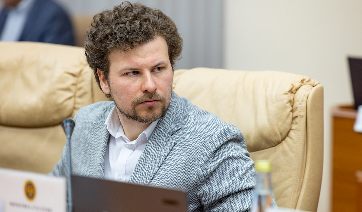 Negocierile dintre Guvern și sindicate privind salariile cadrelor didactice vor avea loc pe 1 septembrie