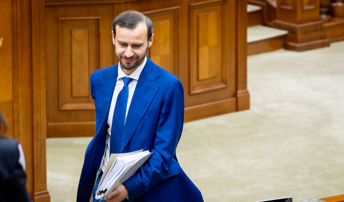 Commissions investigating the activities of state-owned enterprises will have their terms extended