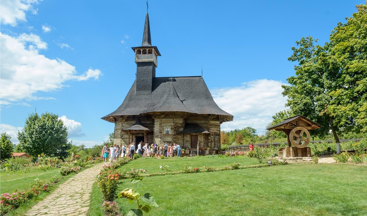 Lacul de la Muzeul Satului din Chișinău va fi reabilitat după secetă