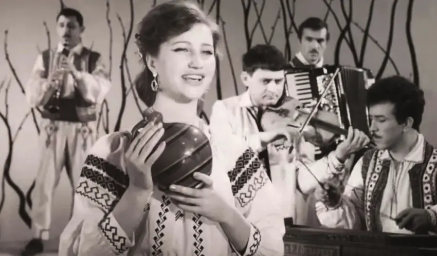 Lângă gara din capitală se filmează un film despre Maria Dragan Maria Drăgan