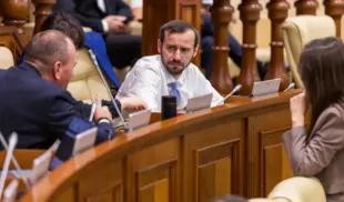 Dinu Plîngău Dinu Plîngău