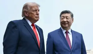 Дональд Трамп и Си Цзиньпин Дональд Трамп и Си Цзиньпин