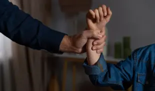 violență domestică violență domestică