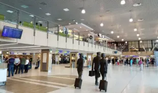 terminalul aeroportului din Chișinău terminalul aeroportului din Chișinău