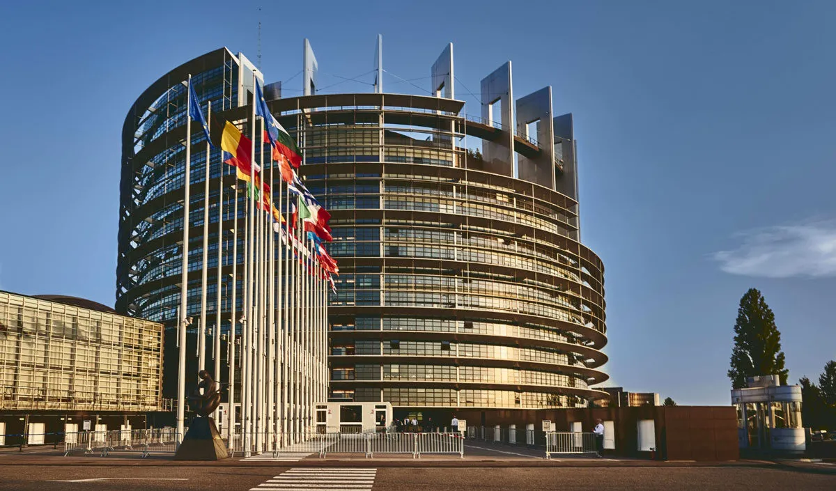 Comisia Europeană Comisia Europeană