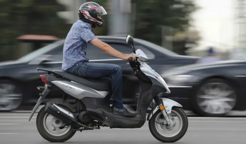 International driving licences will have a new category moped