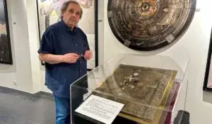 A 150-kg bronze cover for a book by Dalí has been stolen in France